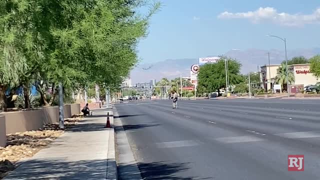 Las Vegas Review Journal News | Las Vegas police surround business