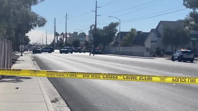 Las Vegas Review Journal News | Police investigate shooting in northwest Las Vegas