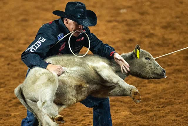 Las Vegas Review Journal Sports | 2020 NFR Texas 1st go-round highlights – VIDEO