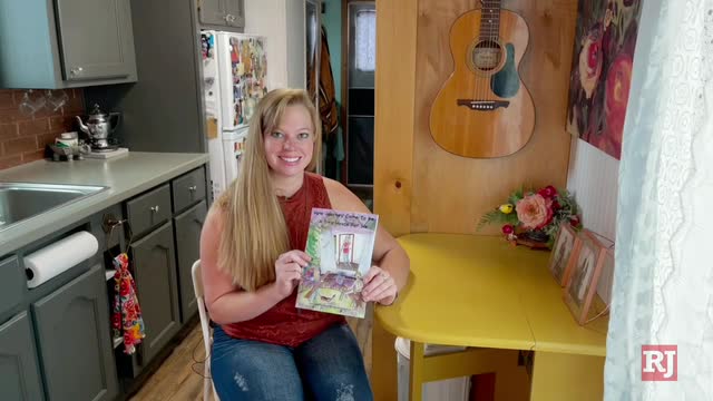 Las Vegas Review Journal Sports | Boulder City woman writes book about creating tiny home