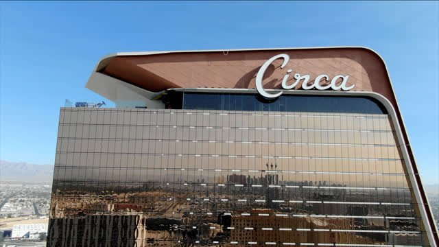 Las Vegas Review Journal | Watch Circa be built in 70 seconds – VIDEO