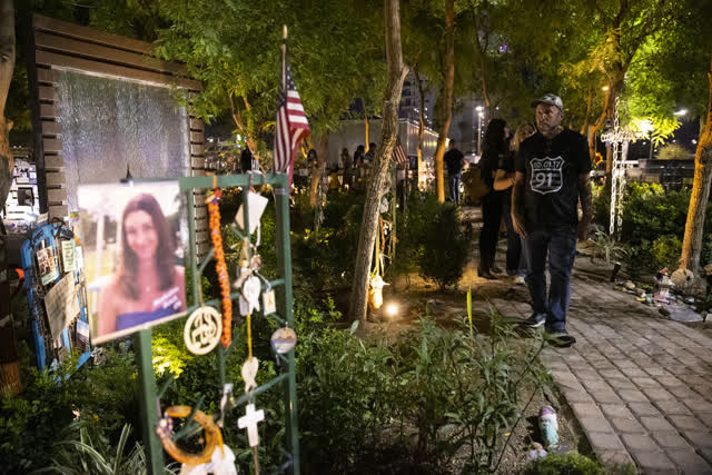 Las Vegas Review Journal News | ‘This garden is theirs’: Tribute honors victims of Oct. 1