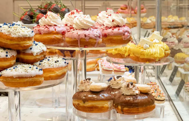 LVRJ Entertainment 7@7 | New pastry shop presents doughnuts as art