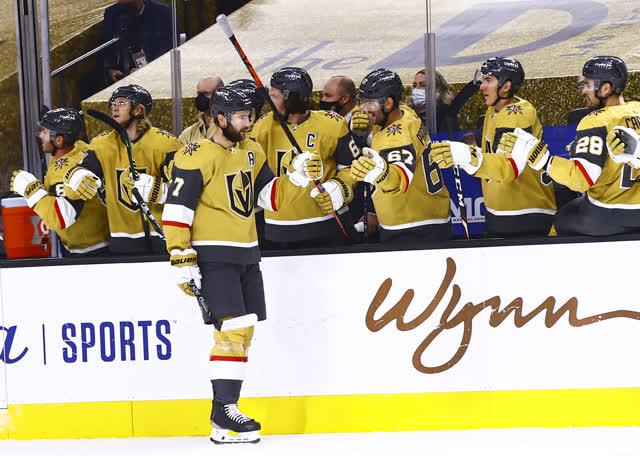 Las Vegas Review Journal Sports | Golden Knights stay undefeated at 4-0 with win over Coyotes