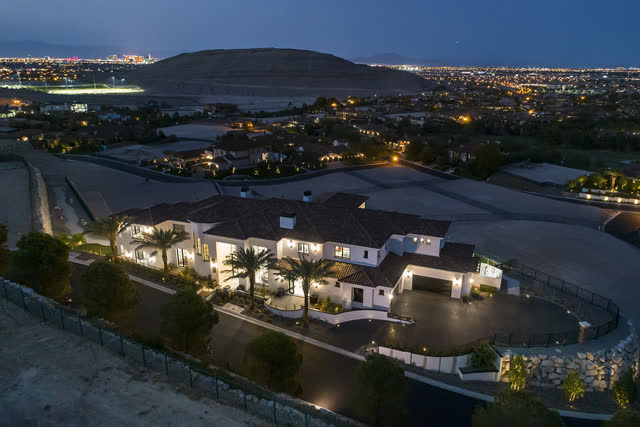 Las Vegas Review Journal News | Real Estate Millions: 16 Oakmont Hills Lane