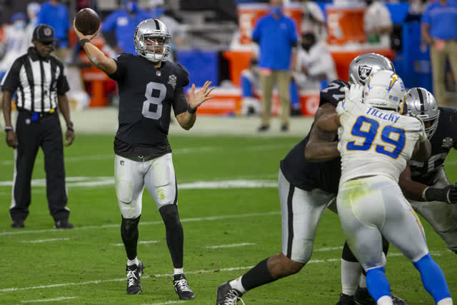 Las Vegas Review Journal Sports | Should Carr remain at quarterback for the Raiders?