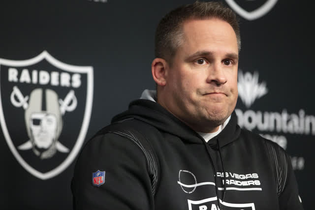 Las Vegas Review Journal Sports | McDaniels discusses the fifth-year option on 2019 draft picks
