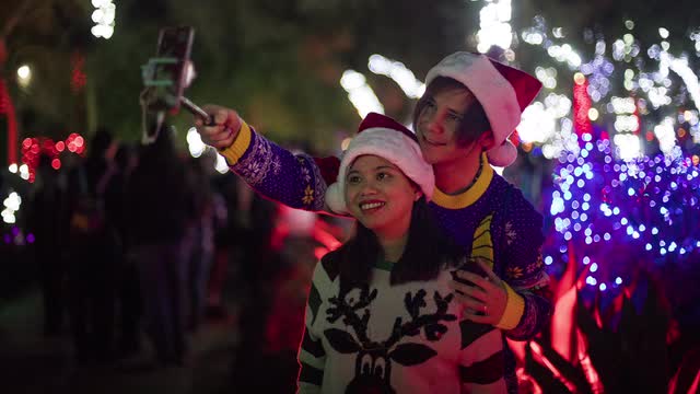 Las Vegas Review Journal | Pandemic can’t stop this holiday tradition