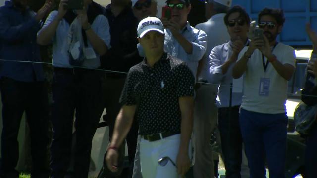 Today’s Top Plays: Justin Thomas chips in for eagle in the Shot of the Day