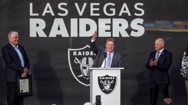 Las Vegas Review Journal | Raiders owner Mark Davis has buys a 6.3-acre custom home lot
