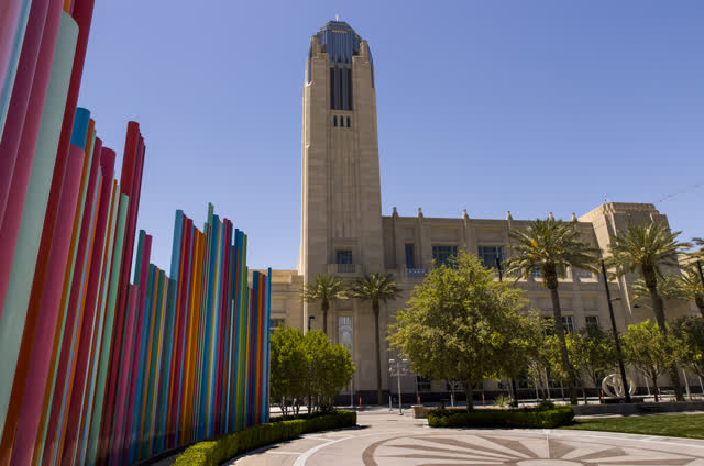 LVRJ Entertainment 7@7 | Smith Center announces plan to resume live shows