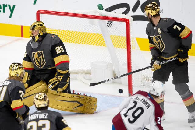 Las Vegas Review Journal Sports | Golden Knights fall to Colorado late
