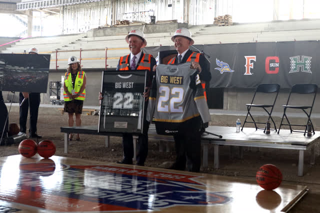 Las Vegas Review Journal Sports | First event for Henderson’s Dollar Loan Center announced