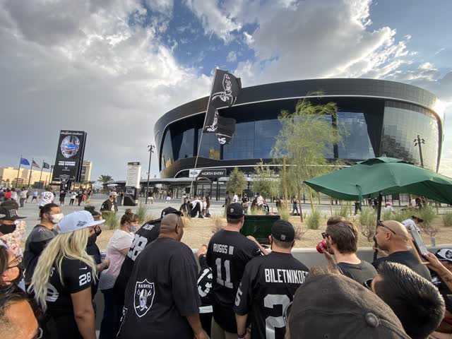 Las Vegas Review Journal Sports | NFL adds game, hopes to have full fans this season