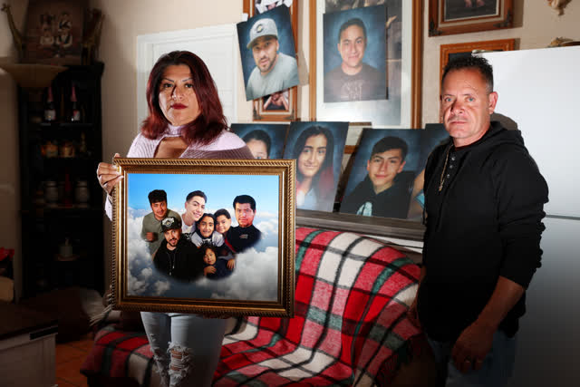 Las Vegas Review Journal News | North Las Vegas couple struggle to move forward after car crash killed family members