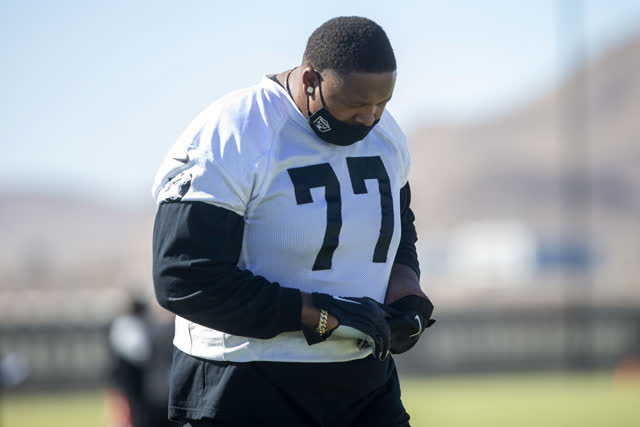 Las Vegas Review Journal | Raiders’ Trent Brown remains in Cleveland