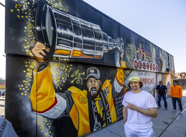 Las Vegas Review Journal Sports | Las Vegas artists paint Mark Stone, Stanley Cup mural