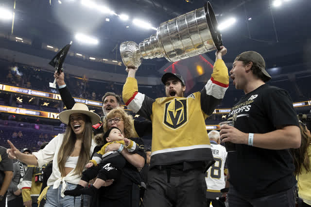 Las Vegas Review Journal Sports | Reilly Smith discusses trade from Golden Knights