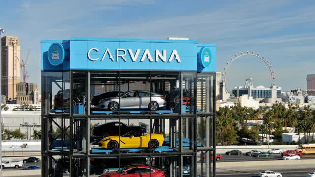 Las Vegas Review Journal News | Carvana unveils 11-story car vending machine to Las Vegas