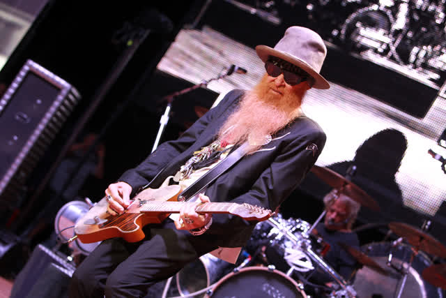 LVRJ Entertainment 7@7 | ZZ Top takes to the Strip with new bassist, classic flair