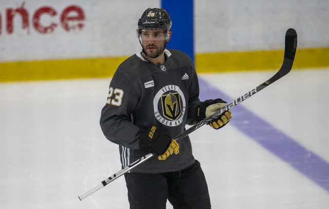 Las Vegas Review Journal Sports | Golden Knights’ Alec Martinez has brought confidence to team