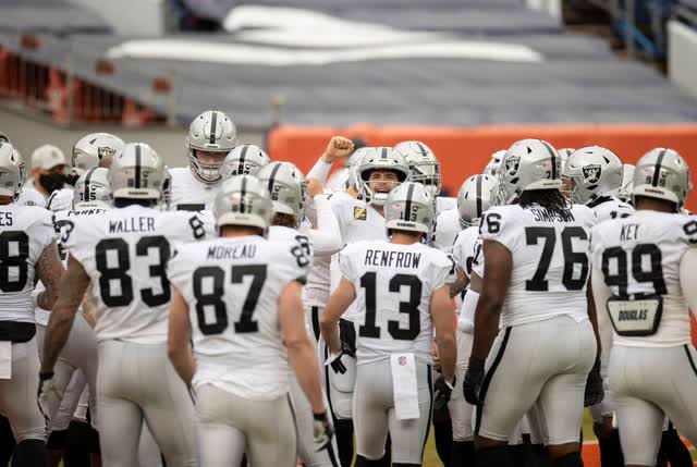 Las Vegas Review Journal Sports | Raiders finish season 8-8 with win in Denver
