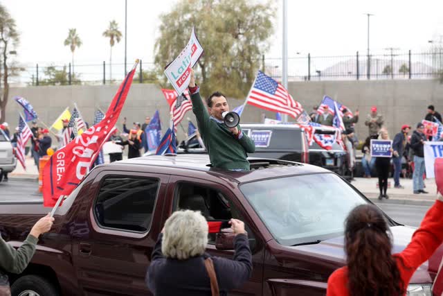 Las Vegas Review Journal News | Trump supporters rally peacefully in Carson City