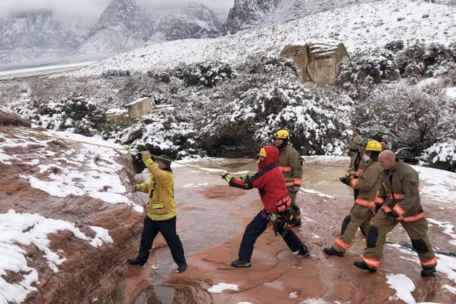 Las Vegas Review Journal News | Las Vegas fire crews rescue injured hiker