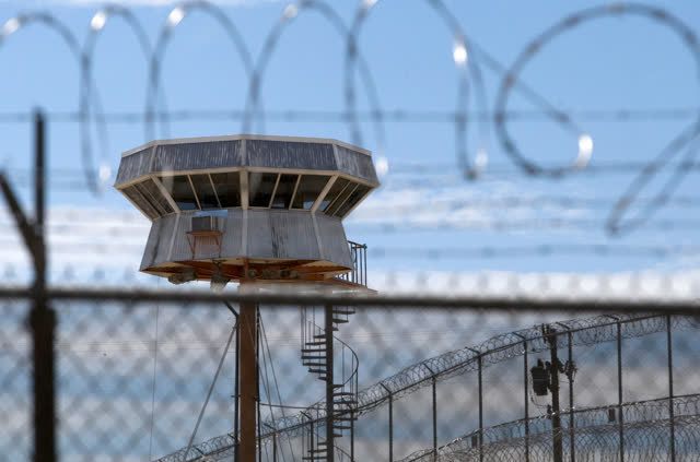 Las Vegas Review Journal News | Staff assaults prompt Nevada prisons lockdown