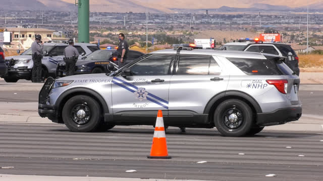 Las Vegas Review Journal News | 2 killed in south Las Vegas Valley crash