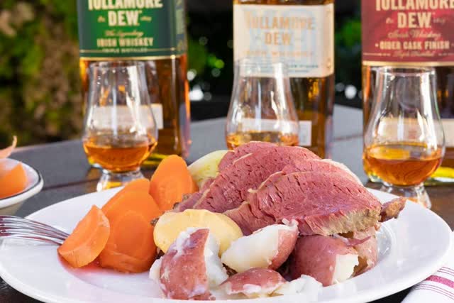 Las Vegas Review Journal Sports | St. Patrick’s Day promises specials tastier than green beer