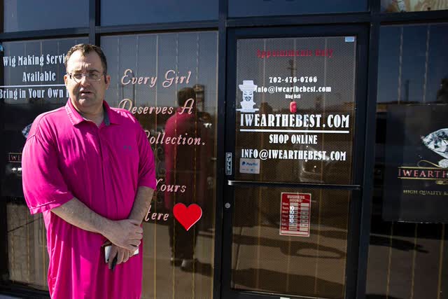 Las Vegas Review Journal News | Wig shop’s future in doubt after bandits steal products