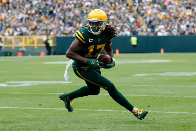 Las Vegas Review Journal Sports | Raiders acquire Davante Adams in trade with Packers