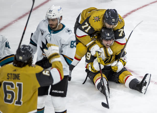 Las Vegas Review Journal Sports | Golden Knights rally past Sharks, 5-4