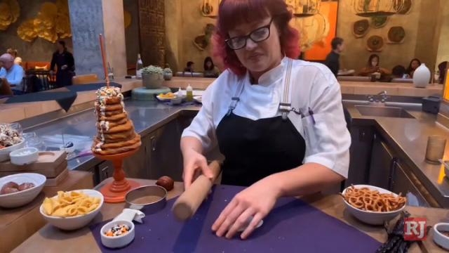 Las Vegas Review Journal News | Pros give easy tricks for creating spooky sweet treats