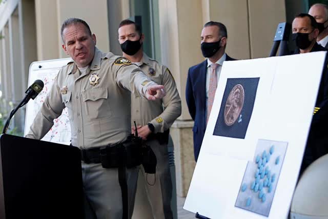 Las Vegas Review Journal News | Las Vegas police warn of the dangers of fentanyl