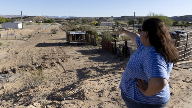 Las Vegas Review Journal News | Moapa Valley community struggles with flooding, community services