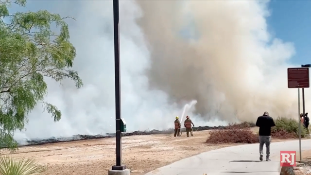 Las Vegas Review Journal News | Brush fire at Sunset Park