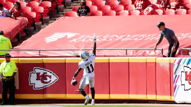 Las Vegas Review Journal | Carr says dedicated Raiders players led the way in KC win