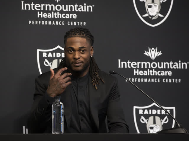 Las Vegas Review Journal Sports | Davante Adams fulfills life-long dream to be a Raider