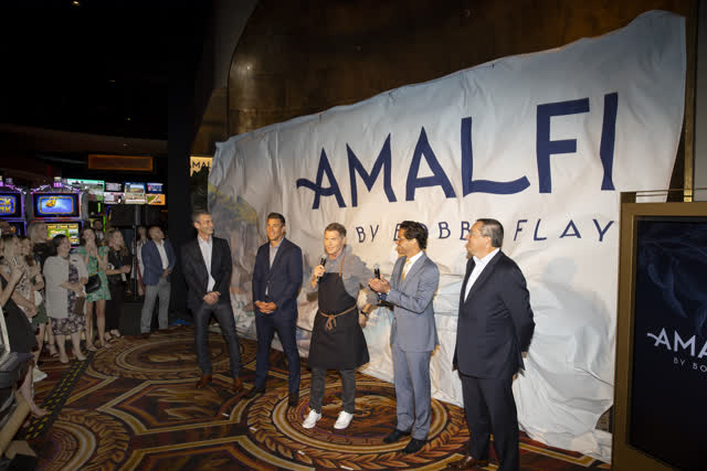 Las Vegas Review Journal Entertainment | Bobby Flay’s Amalfi restaurant at Caesars Palace opens