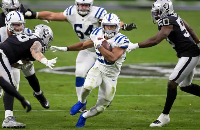 Las Vegas Review Journal Sports | Raiders suffer a huge setback in loss to the Colts