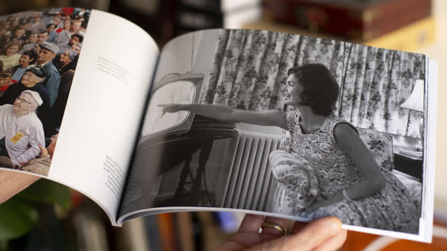 Las Vegas Review Journal Entertainment | Local writes biography about famous news photographer father