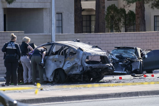 Las Vegas Review Journal News | 911 calls released on Henry Ruggs crash